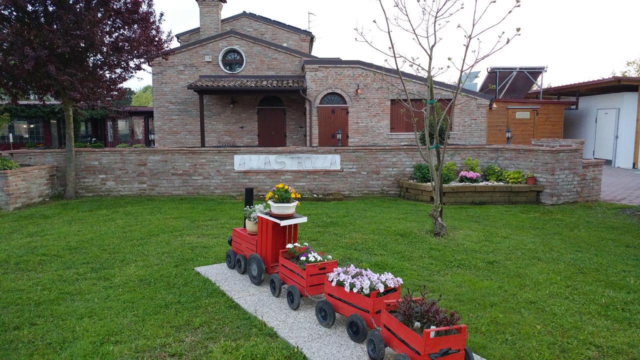 Agriturismo Alla Strozza Voghenza Exterior foto